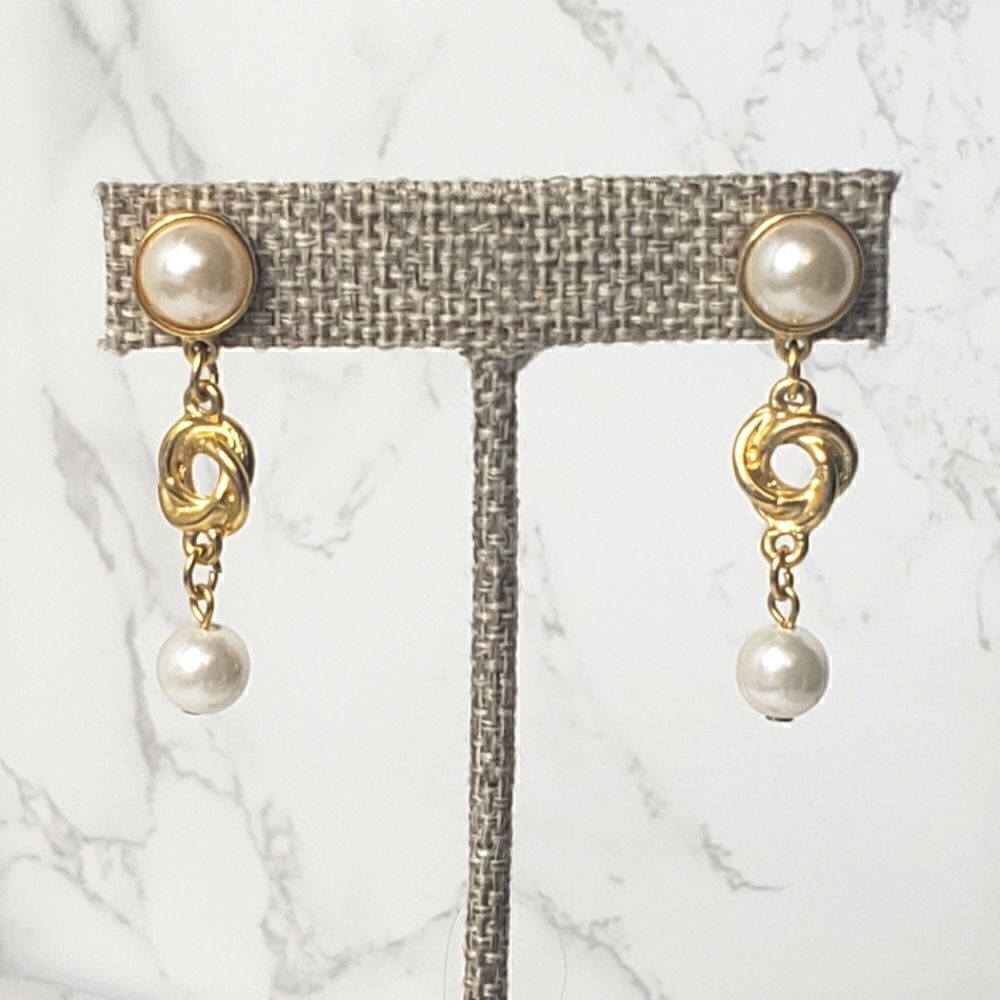 FAUX PEARL & GOLDTONE Dangling Pierced Earrings